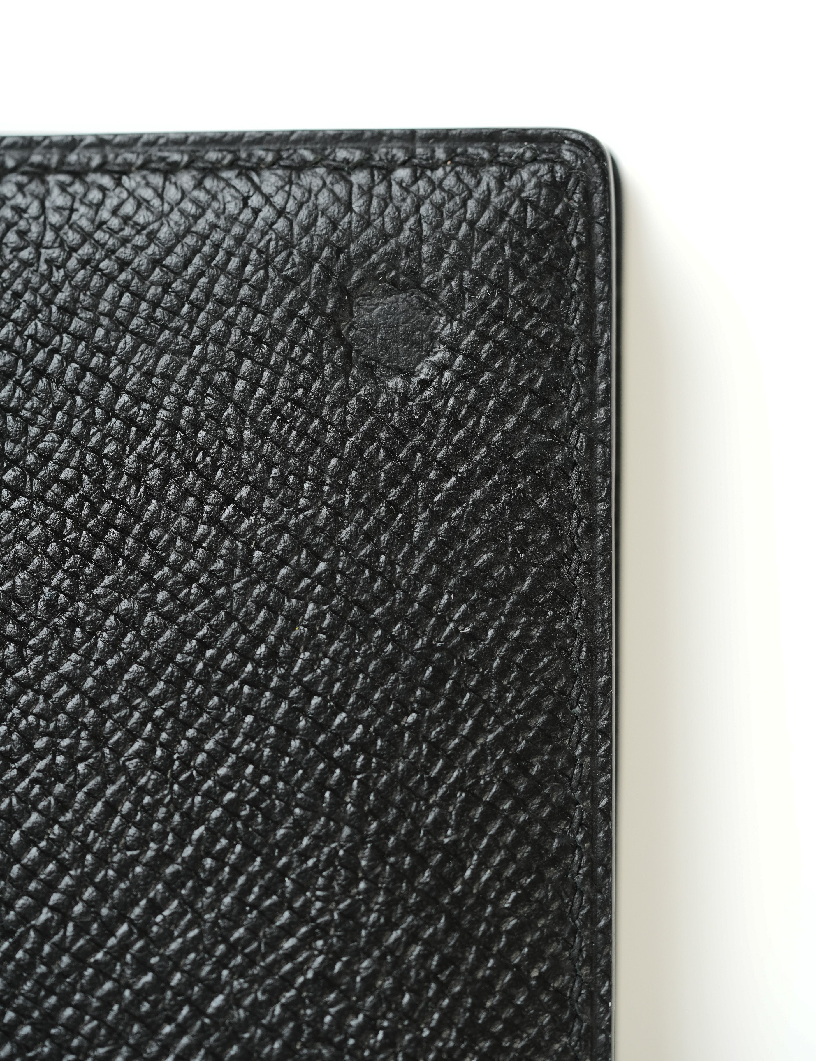 Classic Willard Wallet in Black