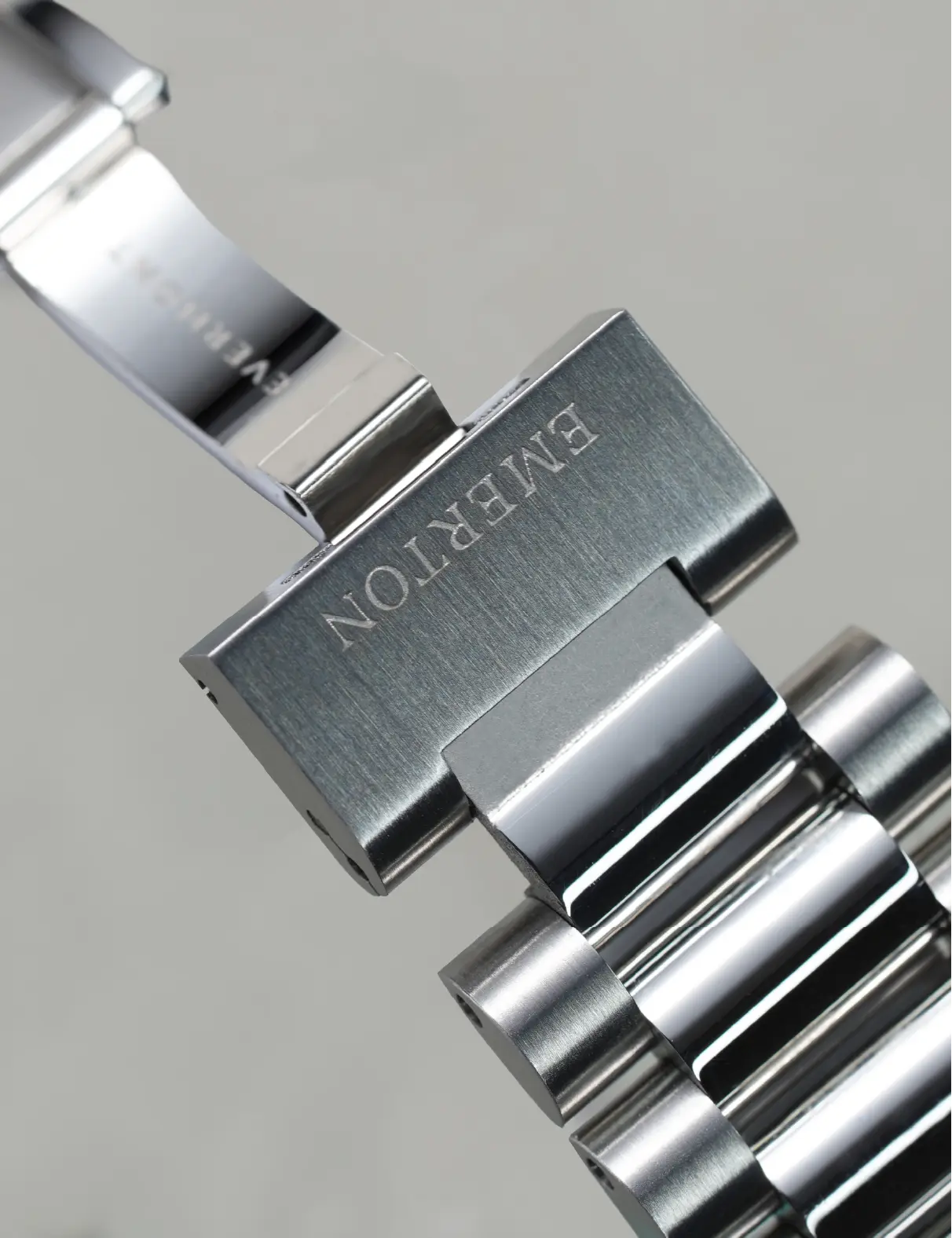 Evermont 38 Timepiece