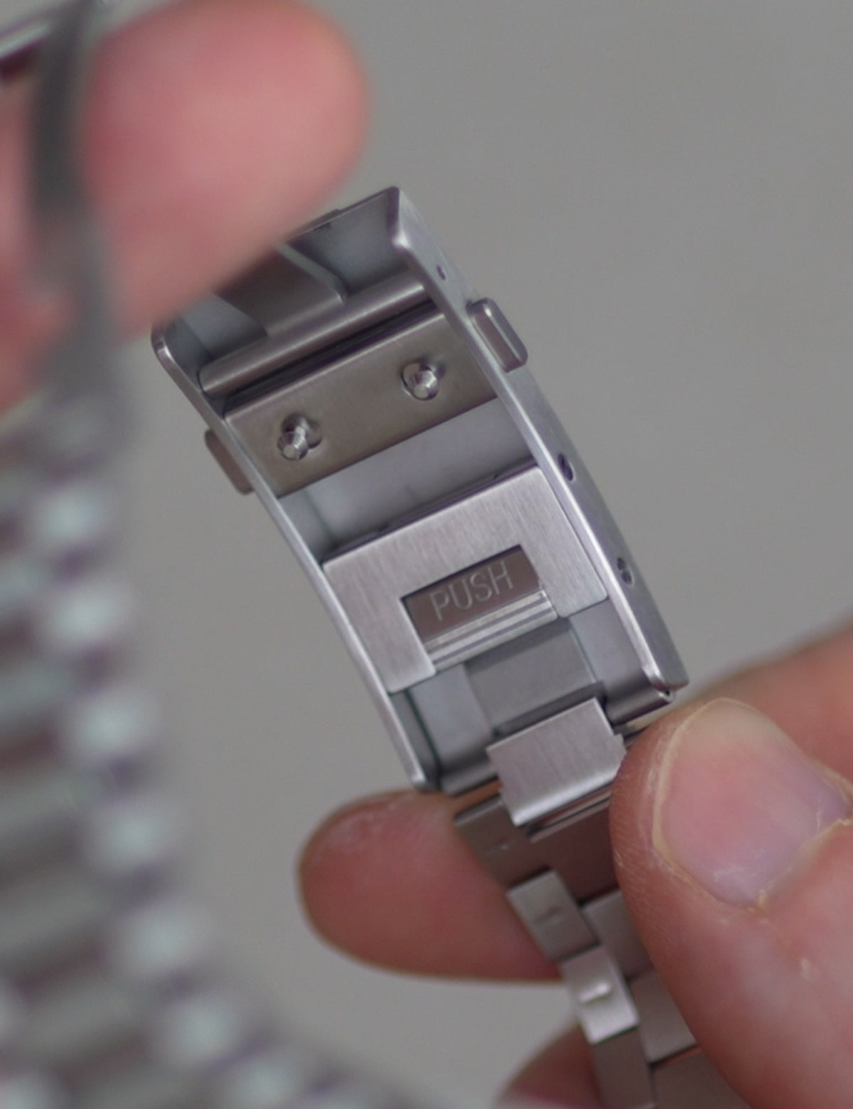 Evermont 38 Timepiece